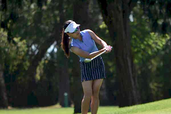 golf chip shot